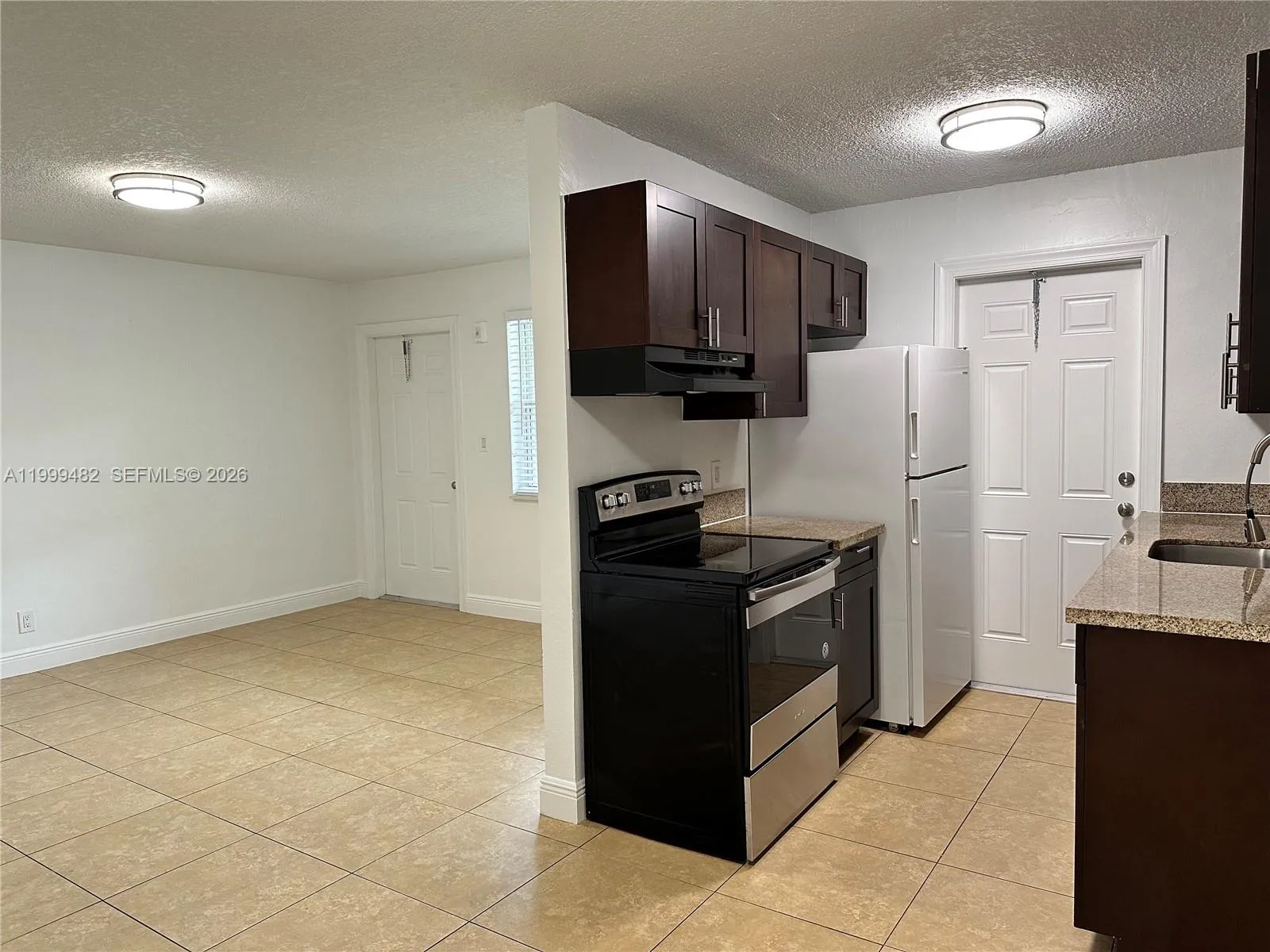2900 Ne 17th Ave 209, Pompano Beach, Florida 33064, Pompano Beach, Florida 33064, 1 Bedroom Bedrooms, ,1 BathroomBathrooms,Residential Lease,For Rent,2900 Ne 17th Ave 209, Pompano Beach, Florida 33064,A11999482