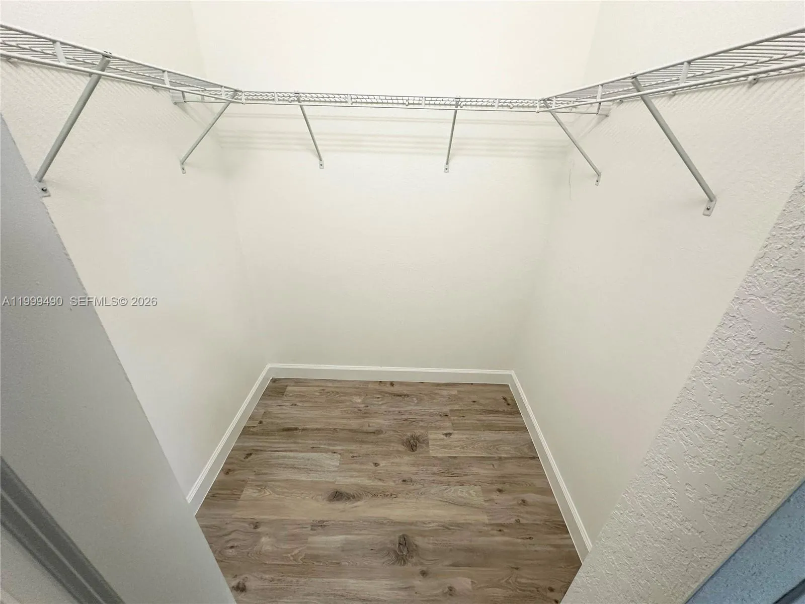 949 Ne 211th St, Miami, Florida 33179, Miami, Florida 33179, 3 Bedrooms Bedrooms, ,2 BathroomsBathrooms,Residential Lease,For Rent,949 Ne 211th St, Miami, Florida 33179,A11999490