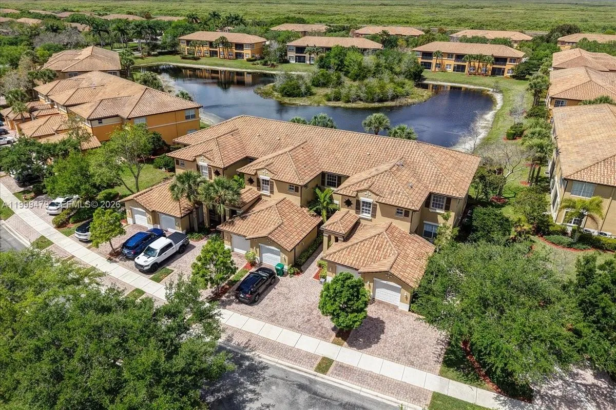 8275 Nw 127th Ln 34-f, Parkland, Florida 33076, Parkland, Florida 33076, 3 Bedrooms Bedrooms, ,2 BathroomsBathrooms,Residential,For Sale,8275 Nw 127th Ln 34-f, Parkland, Florida 33076,A11999479