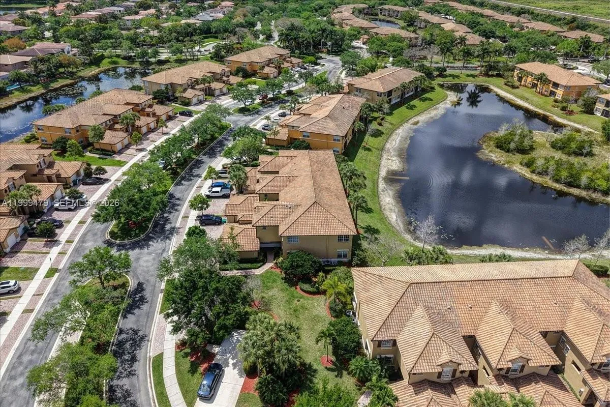 8275 Nw 127th Ln 34-f, Parkland, Florida 33076, Parkland, Florida 33076, 3 Bedrooms Bedrooms, ,2 BathroomsBathrooms,Residential,For Sale,8275 Nw 127th Ln 34-f, Parkland, Florida 33076,A11999479