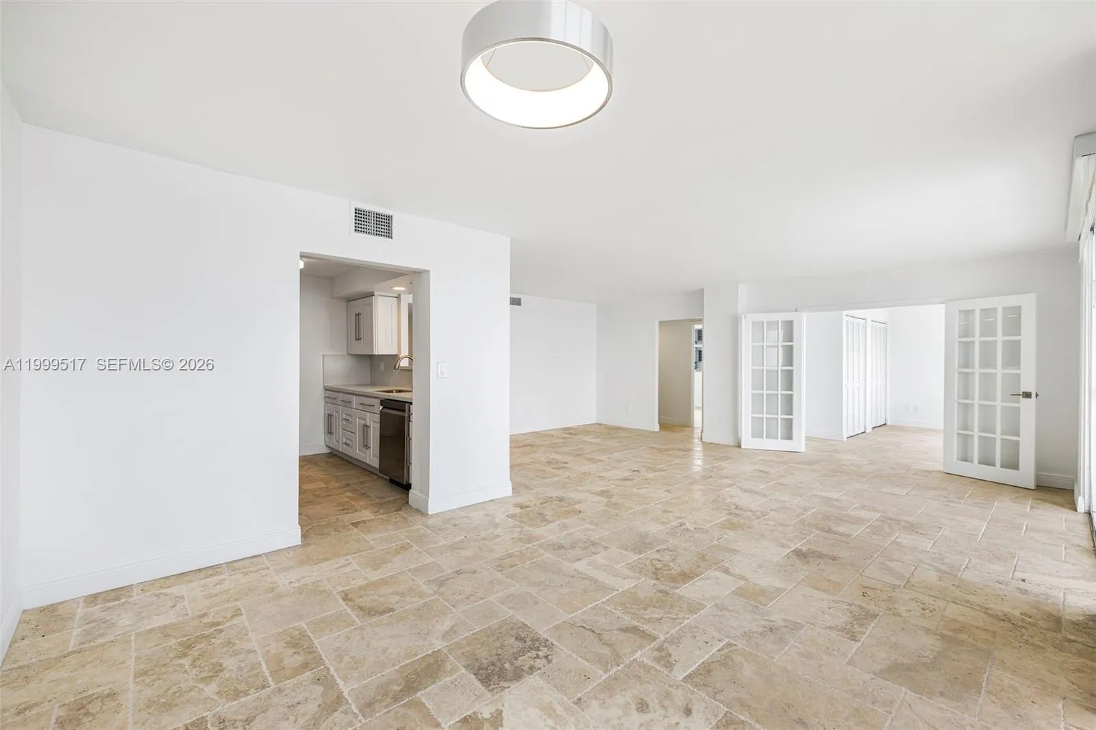 1420 Brickell Bay Dr 1401a, Miami, Florida 33131, Miami, Florida 33131, 3 Bedrooms Bedrooms, ,2 BathroomsBathrooms,Residential Lease,For Rent,1420 Brickell Bay Dr 1401a, Miami, Florida 33131,A11999517