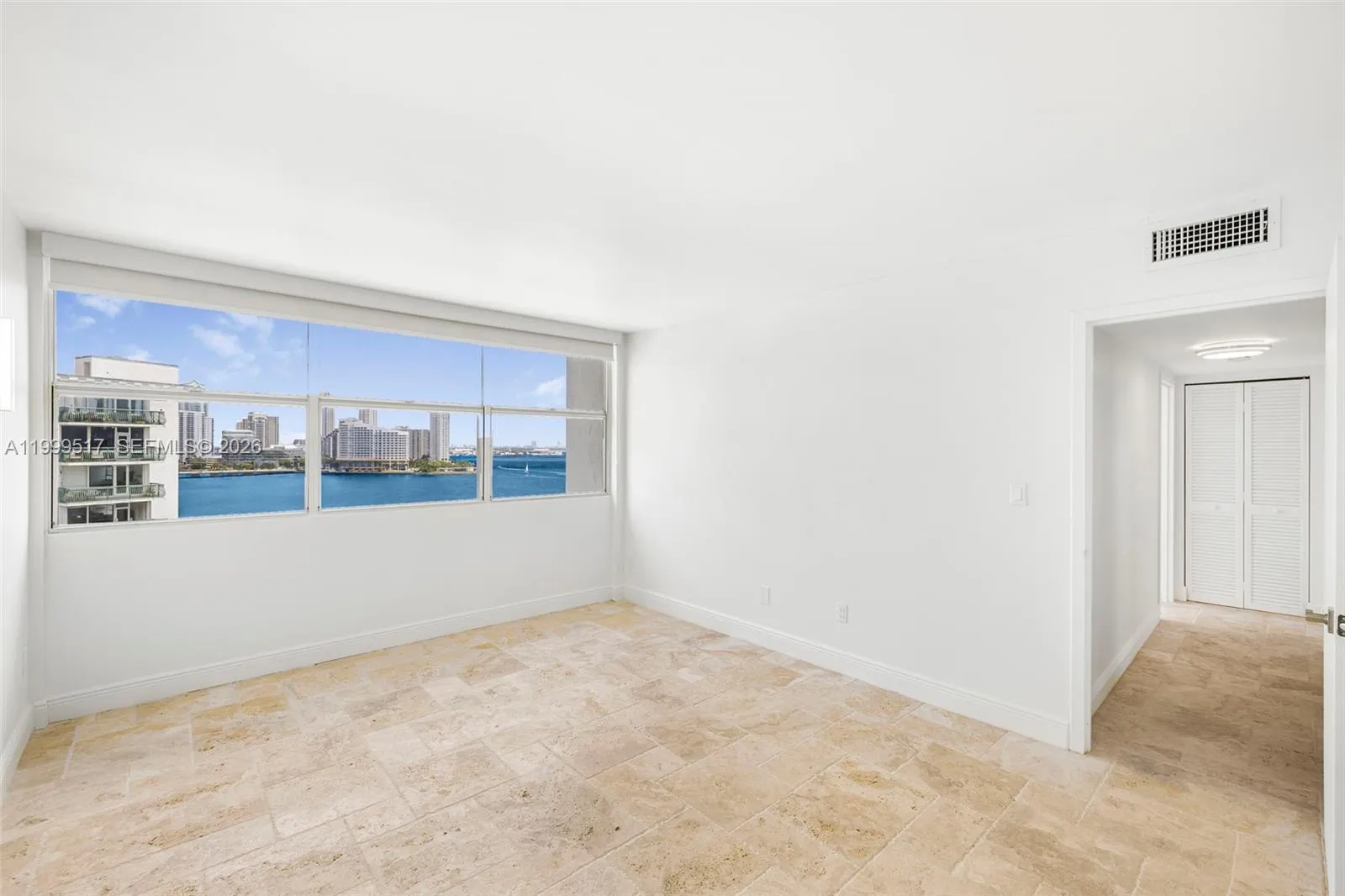 1420 Brickell Bay Dr 1401a, Miami, Florida 33131, Miami, Florida 33131, 3 Bedrooms Bedrooms, ,2 BathroomsBathrooms,Residential Lease,For Rent,1420 Brickell Bay Dr 1401a, Miami, Florida 33131,A11999517