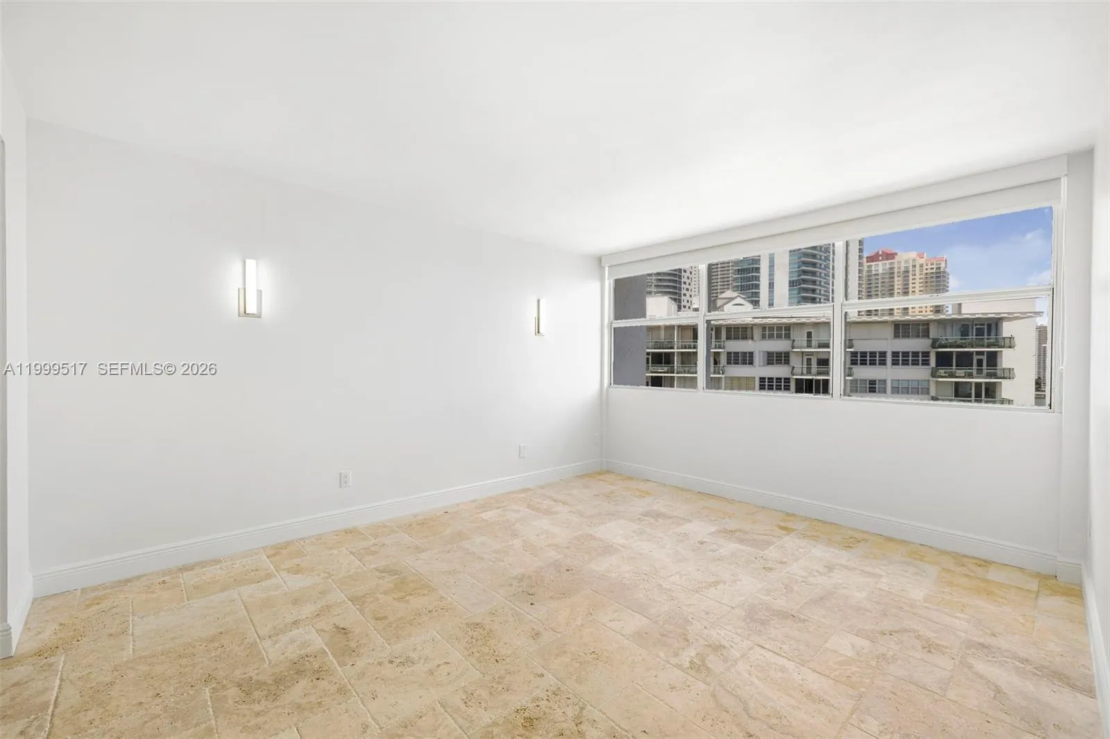 1420 Brickell Bay Dr 1401a, Miami, Florida 33131, Miami, Florida 33131, 3 Bedrooms Bedrooms, ,2 BathroomsBathrooms,Residential Lease,For Rent,1420 Brickell Bay Dr 1401a, Miami, Florida 33131,A11999517