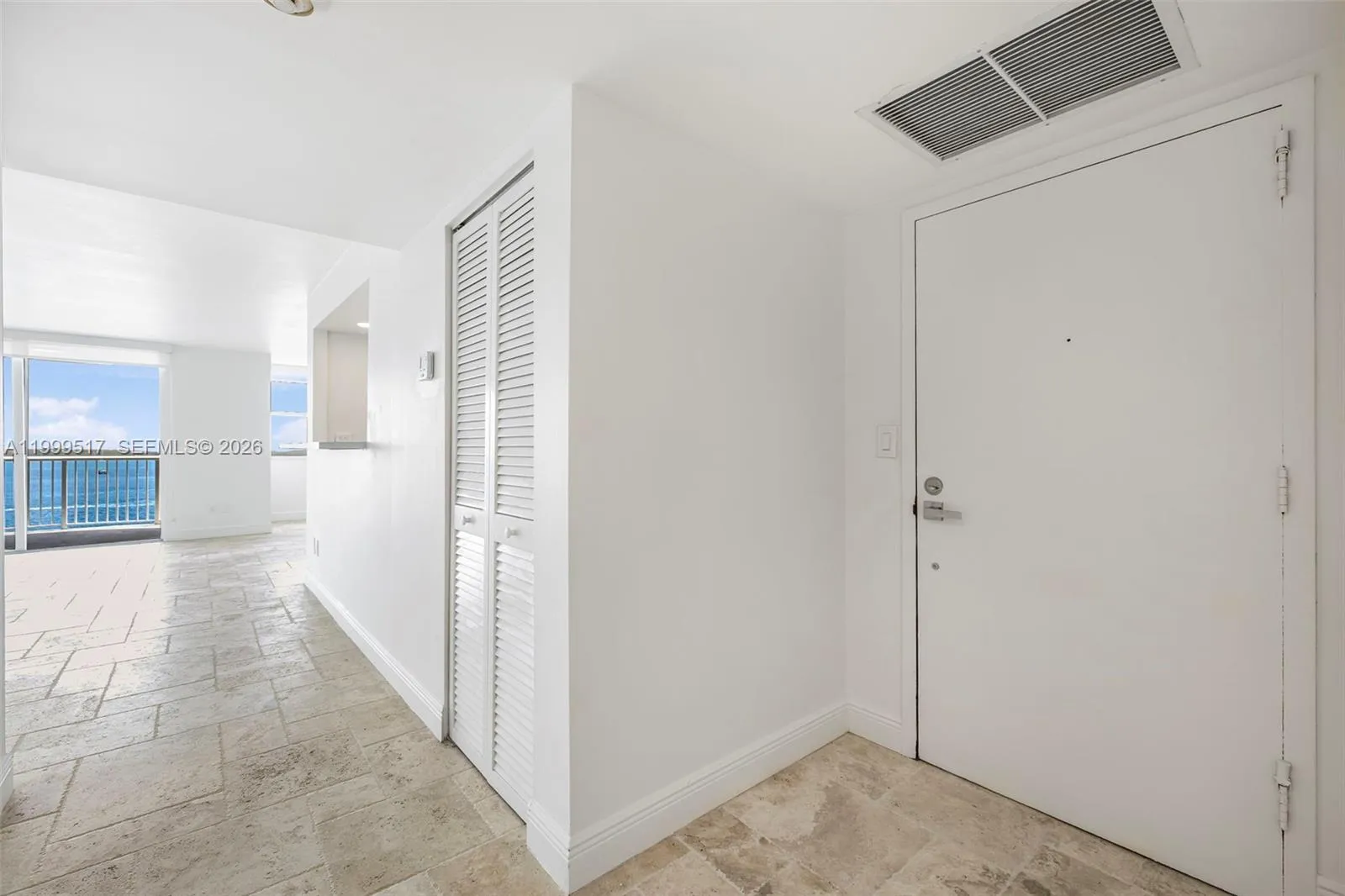 1420 Brickell Bay Dr 1401a, Miami, Florida 33131, Miami, Florida 33131, 3 Bedrooms Bedrooms, ,2 BathroomsBathrooms,Residential Lease,For Rent,1420 Brickell Bay Dr 1401a, Miami, Florida 33131,A11999517