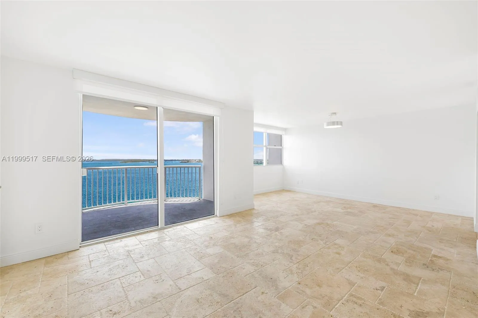 1420 Brickell Bay Dr 1401a, Miami, Florida 33131, Miami, Florida 33131, 3 Bedrooms Bedrooms, ,2 BathroomsBathrooms,Residential Lease,For Rent,1420 Brickell Bay Dr 1401a, Miami, Florida 33131,A11999517