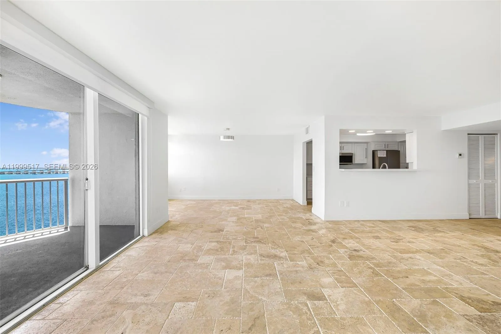 1420 Brickell Bay Dr 1401a, Miami, Florida 33131, Miami, Florida 33131, 3 Bedrooms Bedrooms, ,2 BathroomsBathrooms,Residential Lease,For Rent,1420 Brickell Bay Dr 1401a, Miami, Florida 33131,A11999517