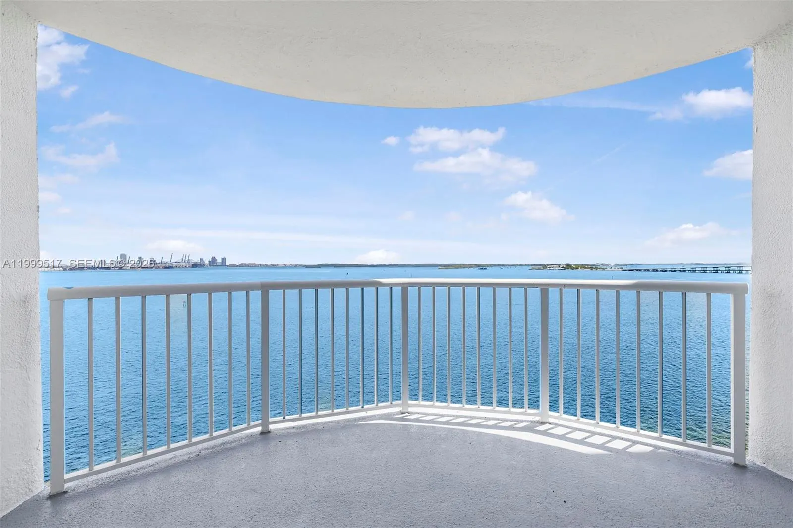 1420 Brickell Bay Dr 1401a, Miami, Florida 33131, Miami, Florida 33131, 3 Bedrooms Bedrooms, ,2 BathroomsBathrooms,Residential Lease,For Rent,1420 Brickell Bay Dr 1401a, Miami, Florida 33131,A11999517
