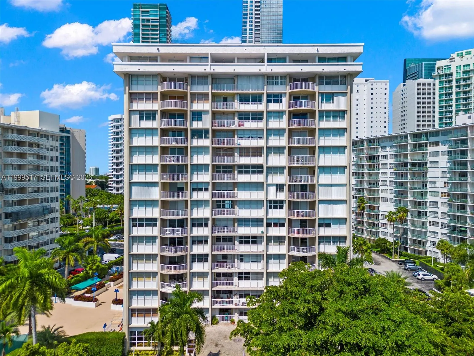 1420 Brickell Bay Dr 1401a, Miami, Florida 33131, Miami, Florida 33131, 3 Bedrooms Bedrooms, ,2 BathroomsBathrooms,Residential Lease,For Rent,1420 Brickell Bay Dr 1401a, Miami, Florida 33131,A11999517