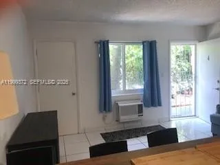 323 Washington Ave 4, Miami Beach, Florida 33139, Miami Beach, Florida 33139, 1 Bedroom Bedrooms, ,1 BathroomBathrooms,Residential,For Sale,323 Washington Ave 4, Miami Beach, Florida 33139,A11999372