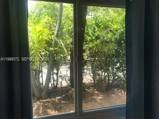 323 Washington Ave 4, Miami Beach, Florida 33139, Miami Beach, Florida 33139, 1 Bedroom Bedrooms, ,1 BathroomBathrooms,Residential,For Sale,323 Washington Ave 4, Miami Beach, Florida 33139,A11999372