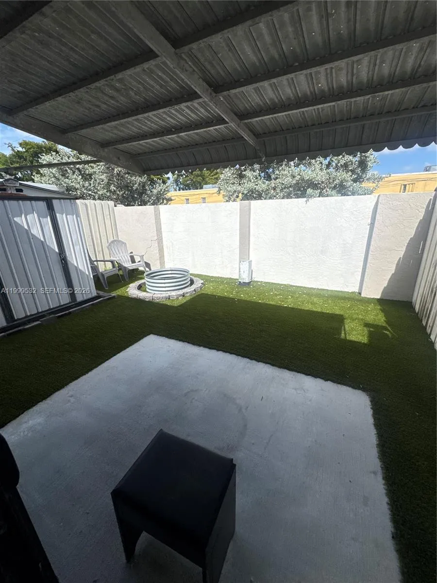 1751 Nw 92nd Ave, Pembroke Pines, Florida 33024, Pembroke Pines, Florida 33024, 2 Bedrooms Bedrooms, ,1 BathroomBathrooms,Residential,For Sale,1751 Nw 92nd Ave, Pembroke Pines, Florida 33024,A11999532