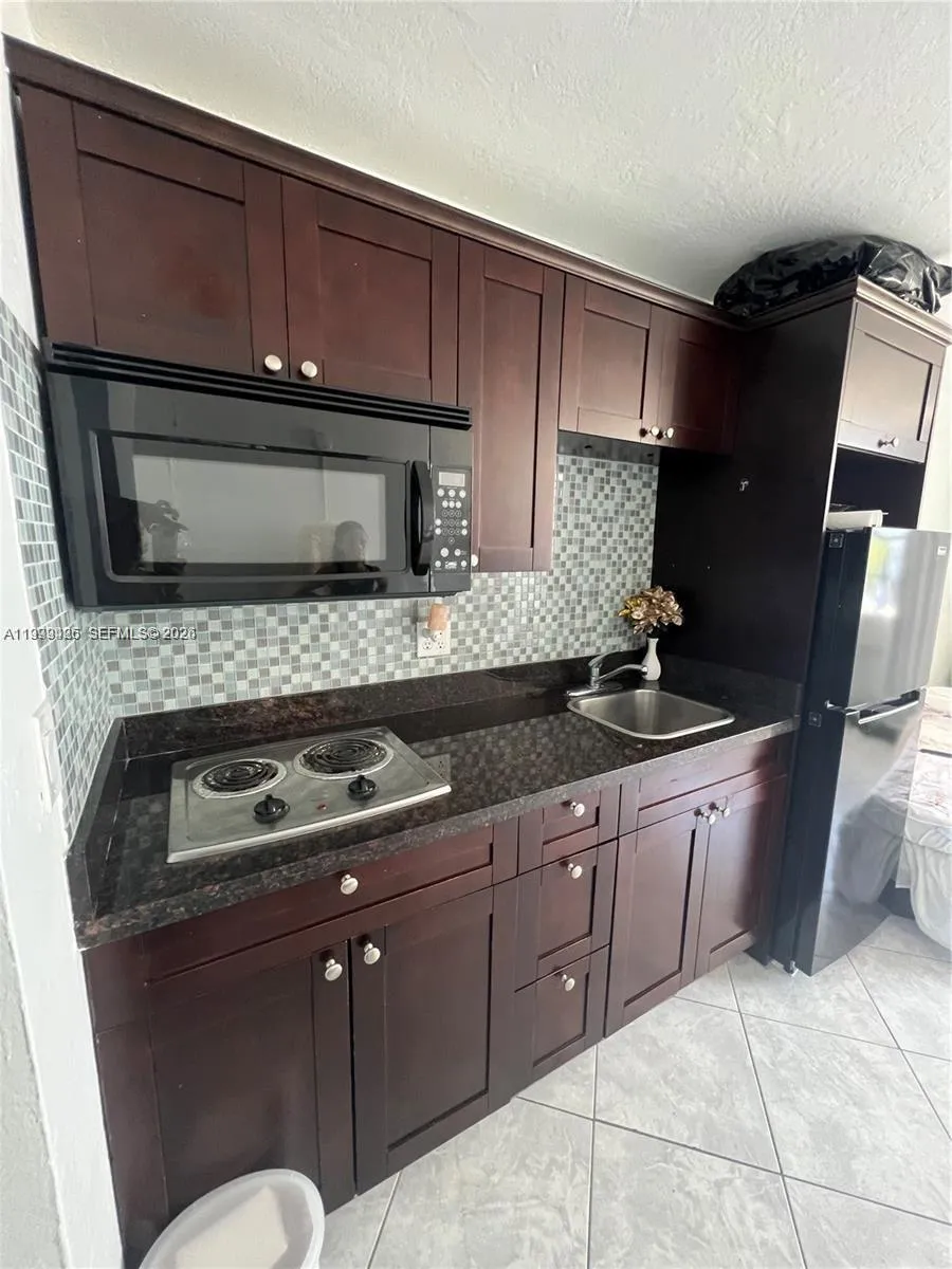 6484 Indian Creek Dr 214, Miami Beach, Florida 331, Miami Beach, Florida 33141, ,1 BathroomBathrooms,Residential,For Sale,6484 Indian Creek Dr 214, Miami Beach, Florida 331,A11999426