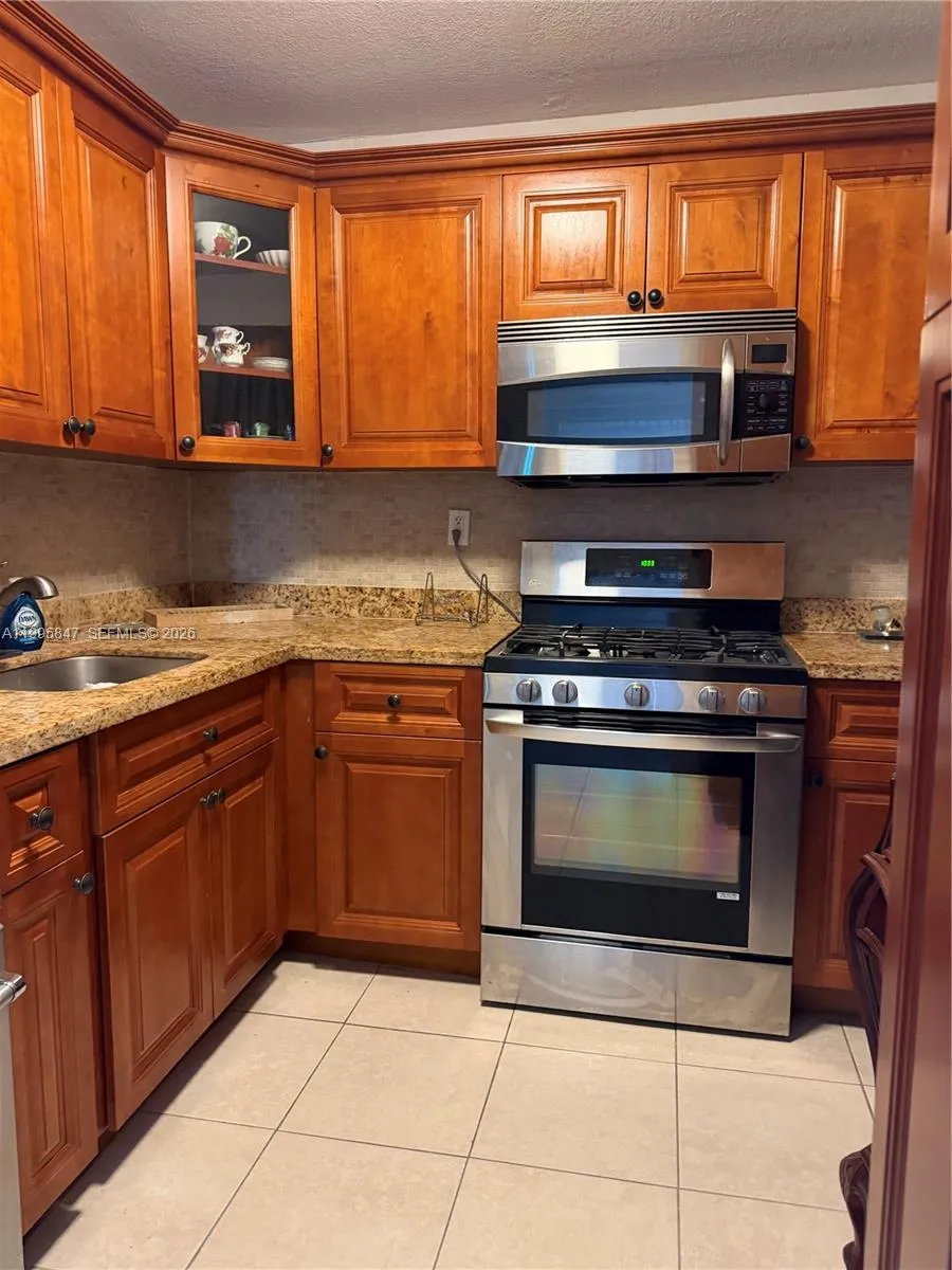 720 Collins Ave 506, Miami Beach, Florida 33139, Miami Beach, Florida 33139, 1 Bedroom Bedrooms, ,1 BathroomBathrooms,Residential Lease,For Rent,720 Collins Ave 506, Miami Beach, Florida 33139,A11995847