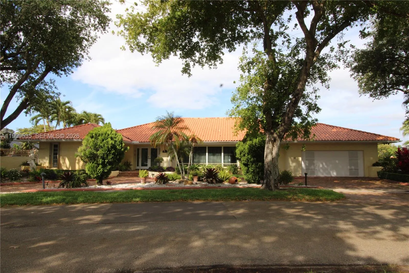15800 Kingsmoor Way, Miami Lakes, Florida 33014, Miami Lakes, Florida 33014, 4 Bedrooms Bedrooms, ,3 BathroomsBathrooms,Residential,For Sale,15800 Kingsmoor Way, Miami Lakes, Florida 33014,A11999535 15800 Kingsmoor Way, Miami Lakes, Florida 33014, Miami Lakes, Florida 33014, 4 Bedrooms Bedrooms, ,3 BathroomsBathrooms,Residential,For Sale,15800 Kingsmoor Way, Miami Lakes, Florida 33014,A11999535