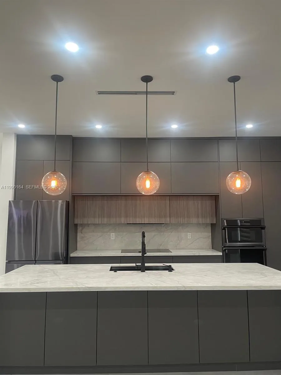 5350 Sw 33rd Ave, Hollywood, Florida 33312, Hollywood, Florida 33312, 4 Bedrooms Bedrooms, ,3 BathroomsBathrooms,Residential Lease,For Rent,5350 Sw 33rd Ave, Hollywood, Florida 33312,A11990164