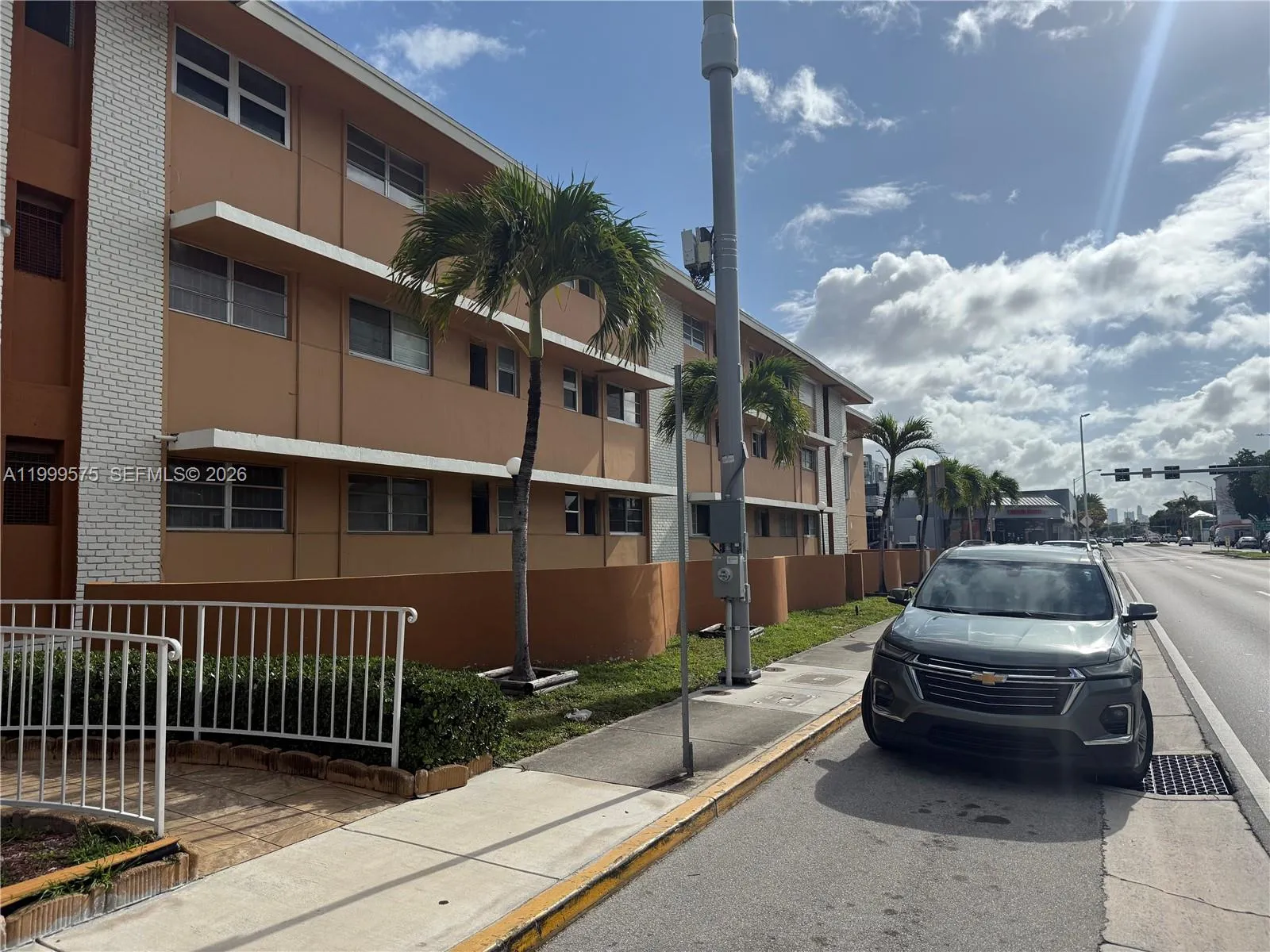 3881 W Flagler St 318, Miami, Florida 33134, Miami, Florida 33134, 2 Bedrooms Bedrooms, ,1 BathroomBathrooms,Residential,For Sale,3881 W Flagler St 318, Miami, Florida 33134,A11999575