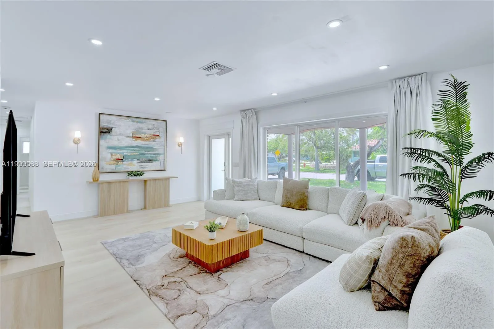 1050 Se 5th Ct, Pompano Beach, Florida 33060, Pompano Beach, Florida 33060, 4 Bedrooms Bedrooms, ,3 BathroomsBathrooms,Residential,For Sale,1050 Se 5th Ct, Pompano Beach, Florida 33060,A11999588