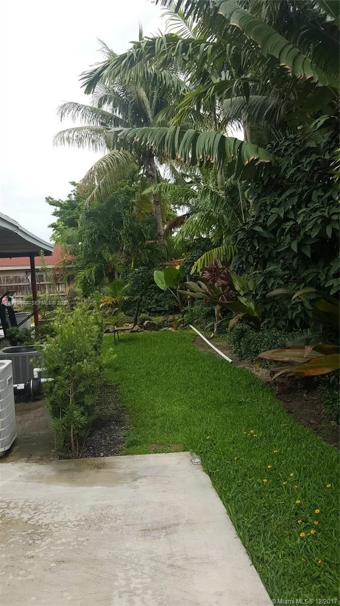 9841 Sw 48th St 1, Miami, Florida 33165, Miami, Florida 33165, 2 Bedrooms Bedrooms, ,1 BathroomBathrooms,Residential Lease,For Rent,9841 Sw 48th St 1, Miami, Florida 33165,A11999607