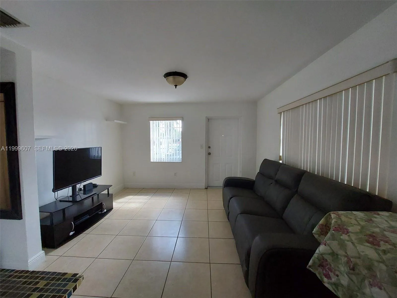 9841 Sw 48th St 1, Miami, Florida 33165, Miami, Florida 33165, 2 Bedrooms Bedrooms, ,1 BathroomBathrooms,Residential Lease,For Rent,9841 Sw 48th St 1, Miami, Florida 33165,A11999607