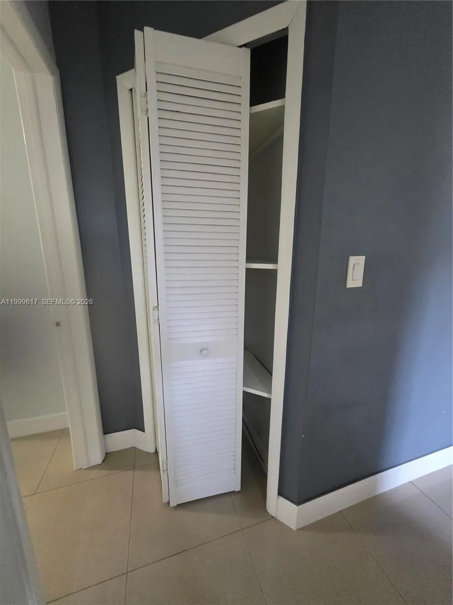 2832 Sw 37th Ave 2834, Miami, Florida 33133, Miami, Florida 33133, 2 Bedrooms Bedrooms, ,1 BathroomBathrooms,Residential Lease,For Rent,2832 Sw 37th Ave 2834, Miami, Florida 33133,A11999617