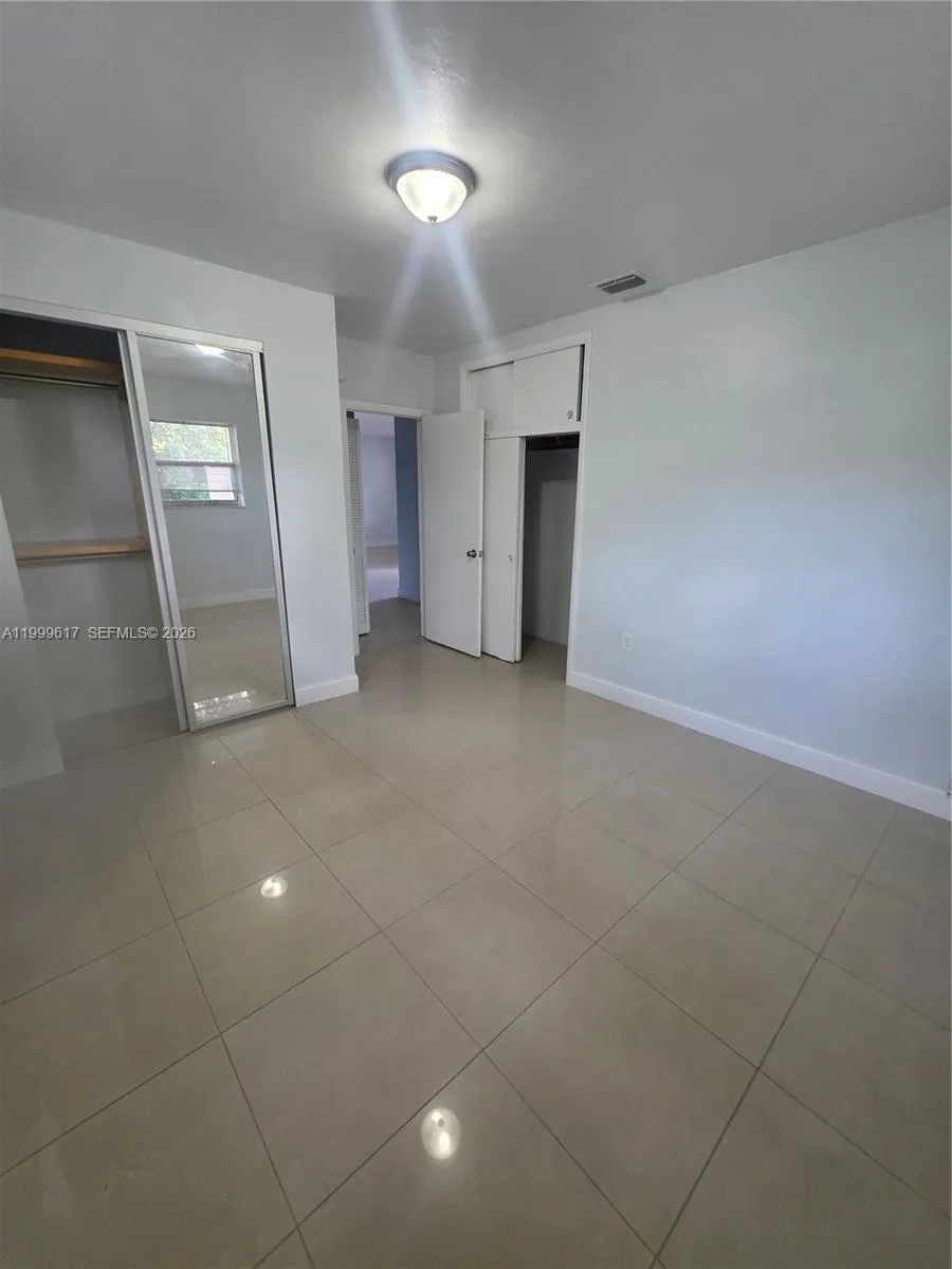 2832 Sw 37th Ave 2834, Miami, Florida 33133, Miami, Florida 33133, 2 Bedrooms Bedrooms, ,1 BathroomBathrooms,Residential Lease,For Rent,2832 Sw 37th Ave 2834, Miami, Florida 33133,A11999617