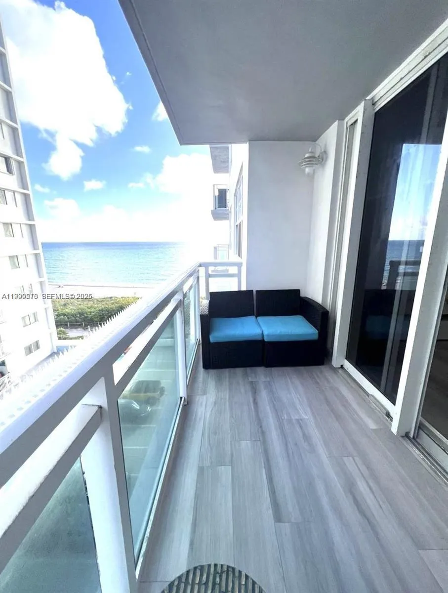 6917 Collins Ave 806, Miami Beach, Florida 33141, Miami Beach, Florida 33141, 1 Bedroom Bedrooms, ,1 BathroomBathrooms,Residential Lease,For Rent,6917 Collins Ave 806, Miami Beach, Florida 33141,A11999578