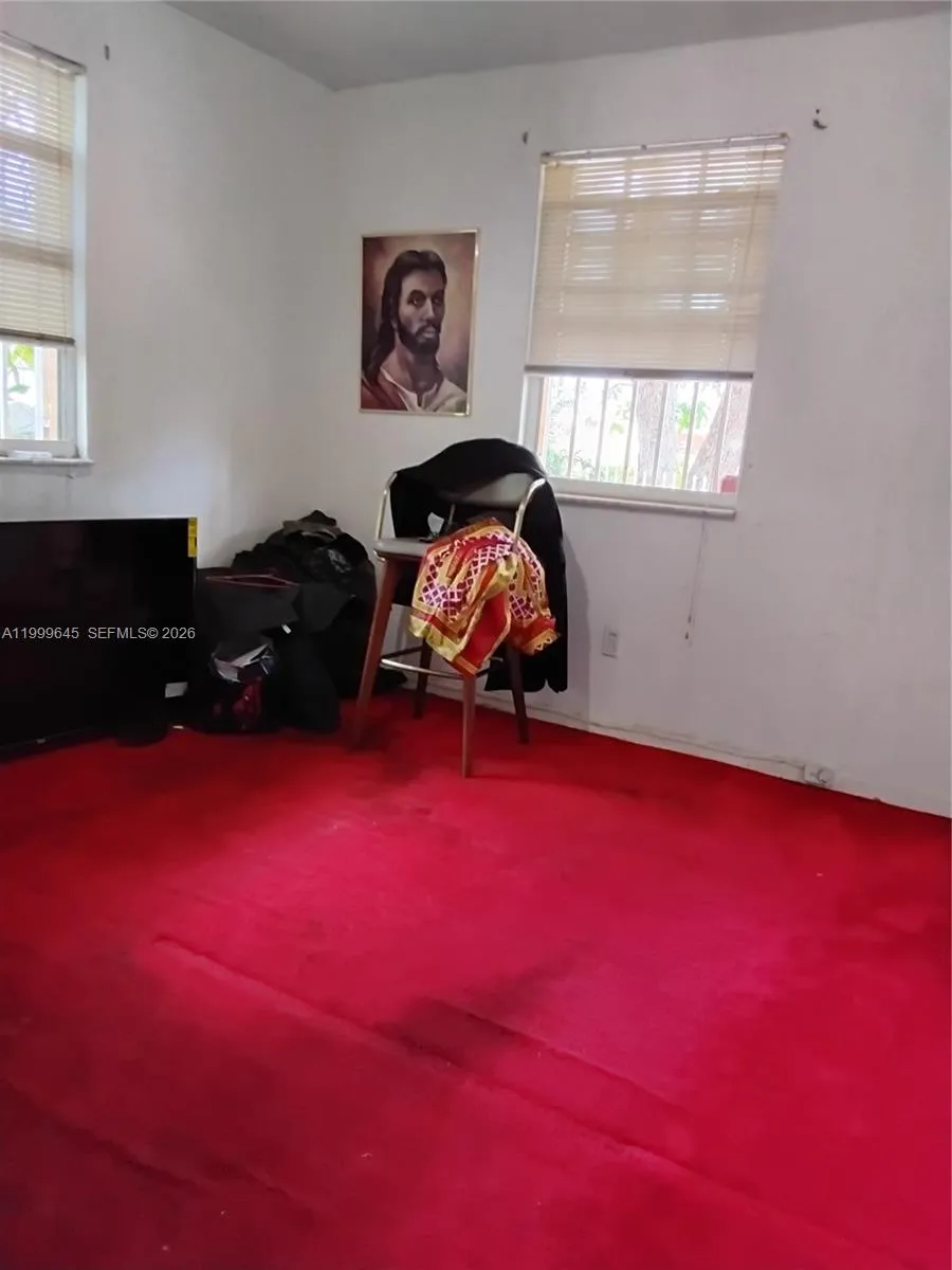 2124 Nw 81st St, Miami, Florida 33147, Miami, Florida 33147, 2 Bedrooms Bedrooms, ,1 BathroomBathrooms,Residential,For Sale,2124 Nw 81st St, Miami, Florida 33147,A11999645
