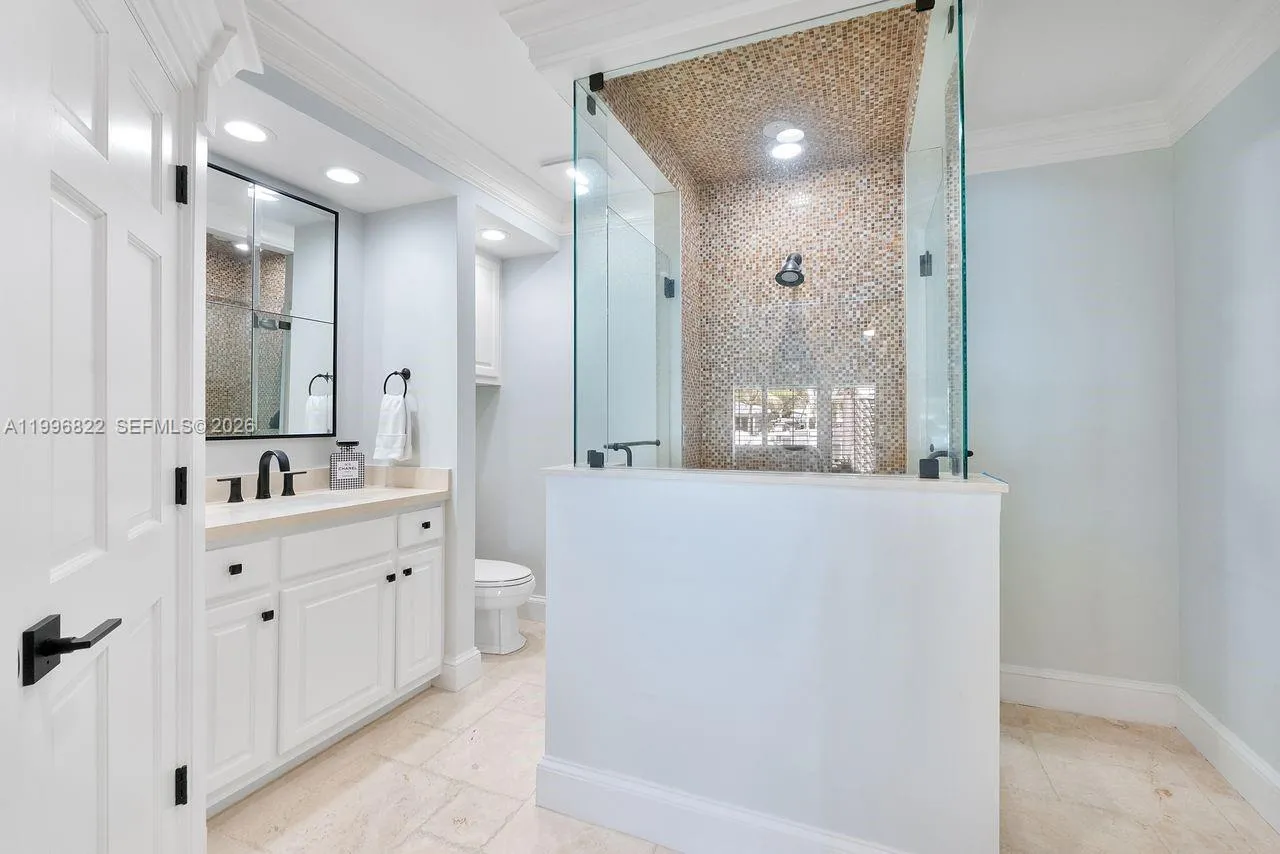 3333 Ne 30th Ave, Lighthouse Point, Florida 33064, Lighthouse Point, Florida 33064, 5 Bedrooms Bedrooms, 8 Rooms Rooms,5 BathroomsBathrooms,Residential,For Sale,3333 Ne 30th Ave, Lighthouse Point, Florida 33064,A11996822