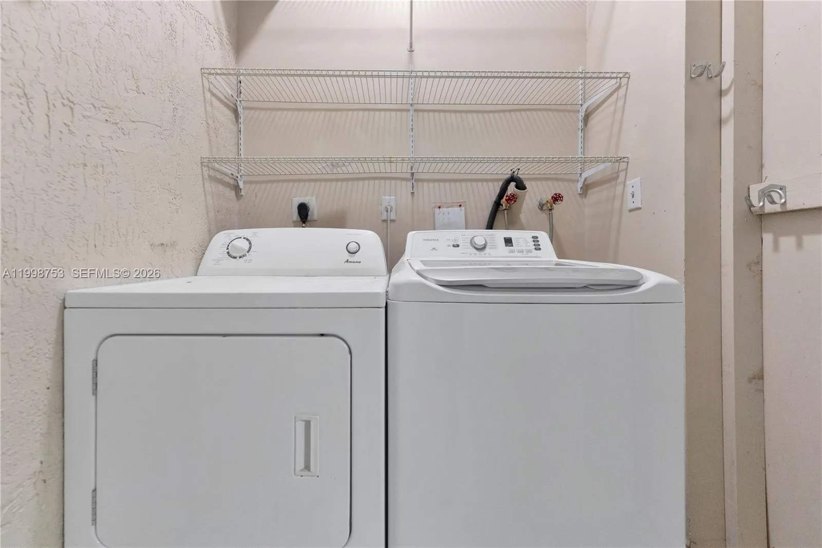 14130 Sw 160th Ct, Miami, Florida 33196, Miami, Florida 33196, 3 Bedrooms Bedrooms, ,2 BathroomsBathrooms,Residential Lease,For Rent,14130 Sw 160th Ct, Miami, Florida 33196,A11998753