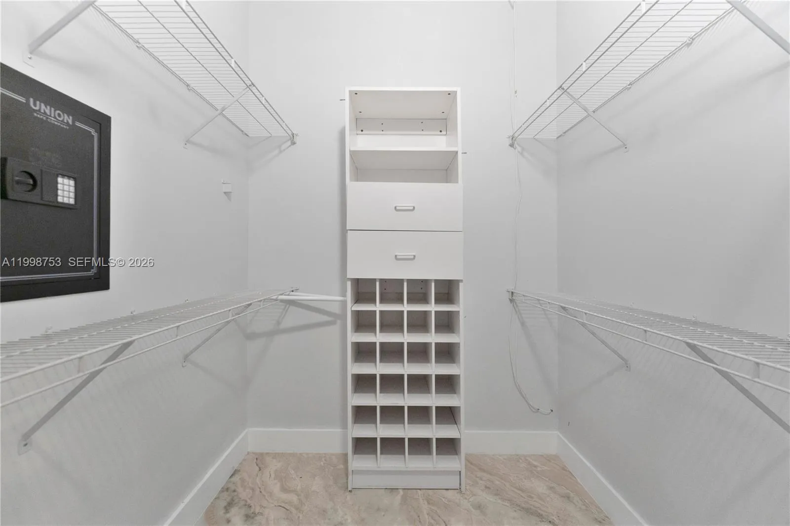 14130 Sw 160th Ct, Miami, Florida 33196, Miami, Florida 33196, 3 Bedrooms Bedrooms, ,2 BathroomsBathrooms,Residential Lease,For Rent,14130 Sw 160th Ct, Miami, Florida 33196,A11998753