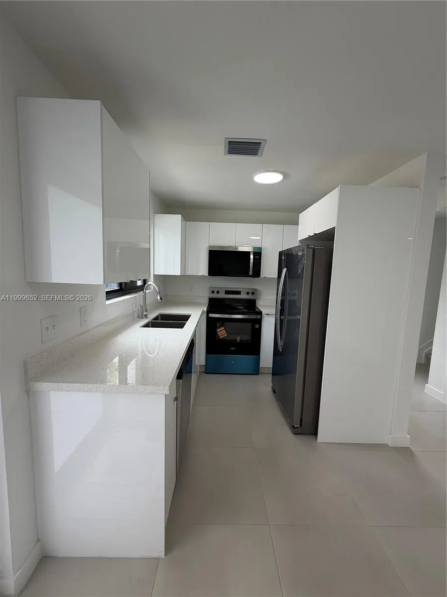 8034 Nw 14 Pl 8034, Miami, Florida 33147, Miami, Florida 33147, 3 Bedrooms Bedrooms, ,3 BathroomsBathrooms,Residential Lease,For Rent,8034 Nw 14 Pl 8034, Miami, Florida 33147,A11999652