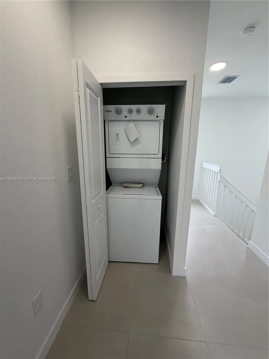 8034 Nw 14 Pl 8034, Miami, Florida 33147, Miami, Florida 33147, 3 Bedrooms Bedrooms, ,3 BathroomsBathrooms,Residential Lease,For Rent,8034 Nw 14 Pl 8034, Miami, Florida 33147,A11999652