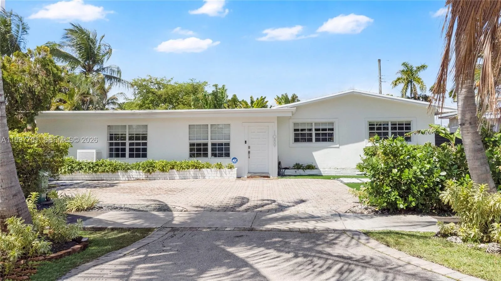 1089 Ne 110th St, Miami, Florida 33161, Miami, Florida 33161, 4 Bedrooms Bedrooms, ,3 BathroomsBathrooms,Residential Lease,For Rent,1089 Ne 110th St, Miami, Florida 33161,A11997701