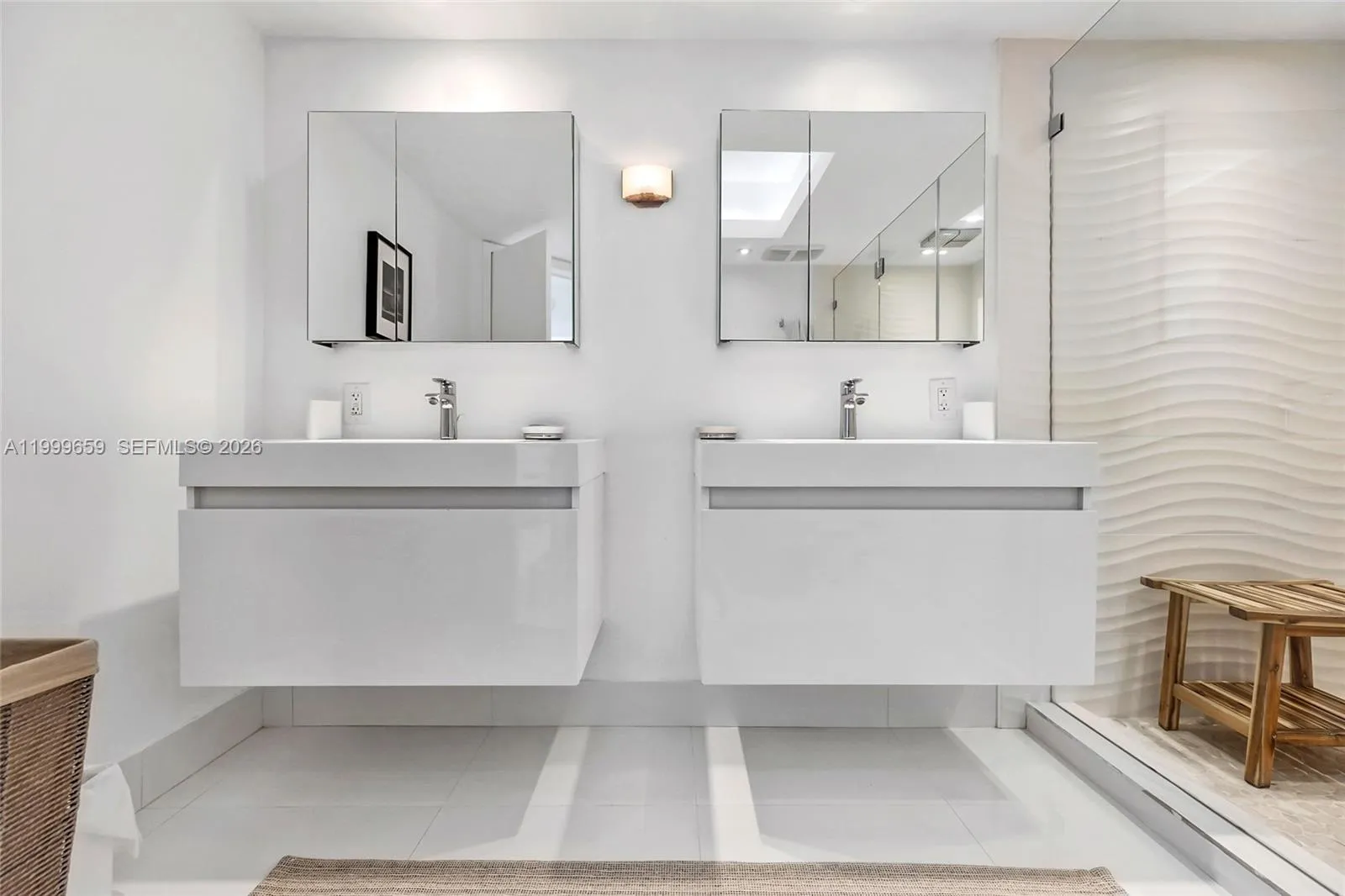 6301 Collins Ave 2103, Miami Beach, Florida 33141, Miami Beach, Florida 33141, 2 Bedrooms Bedrooms, ,2 BathroomsBathrooms,Residential Lease,For Rent,6301 Collins Ave 2103, Miami Beach, Florida 33141,A11999659