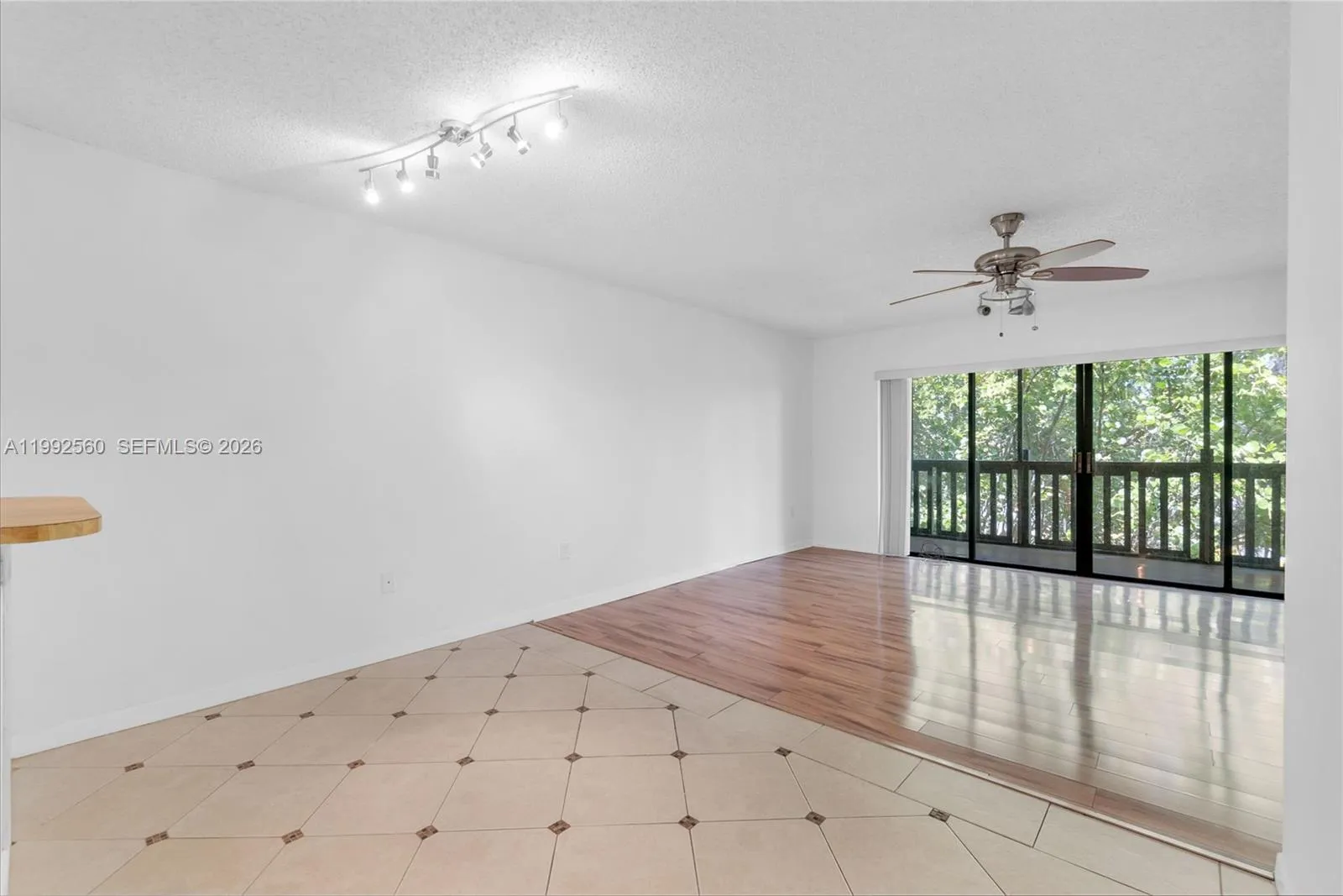 1021 Mockingbird Ln 302, Plantation, Florida 33324, Plantation, Florida 33324, 2 Bedrooms Bedrooms, ,2 BathroomsBathrooms,Residential,For Sale,1021 Mockingbird Ln 302, Plantation, Florida 33324,A11992560