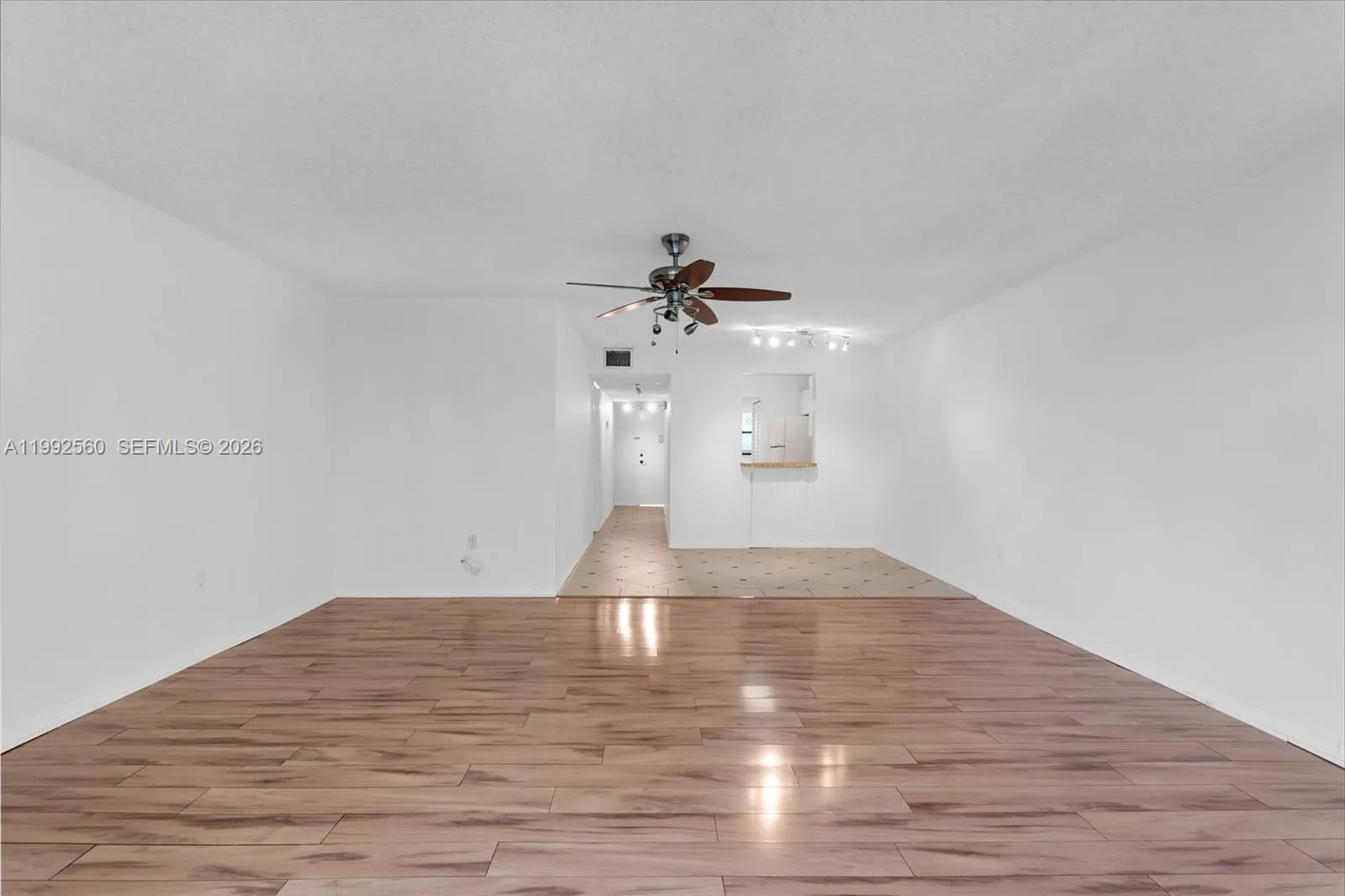 1021 Mockingbird Ln 302, Plantation, Florida 33324, Plantation, Florida 33324, 2 Bedrooms Bedrooms, ,2 BathroomsBathrooms,Residential,For Sale,1021 Mockingbird Ln 302, Plantation, Florida 33324,A11992560