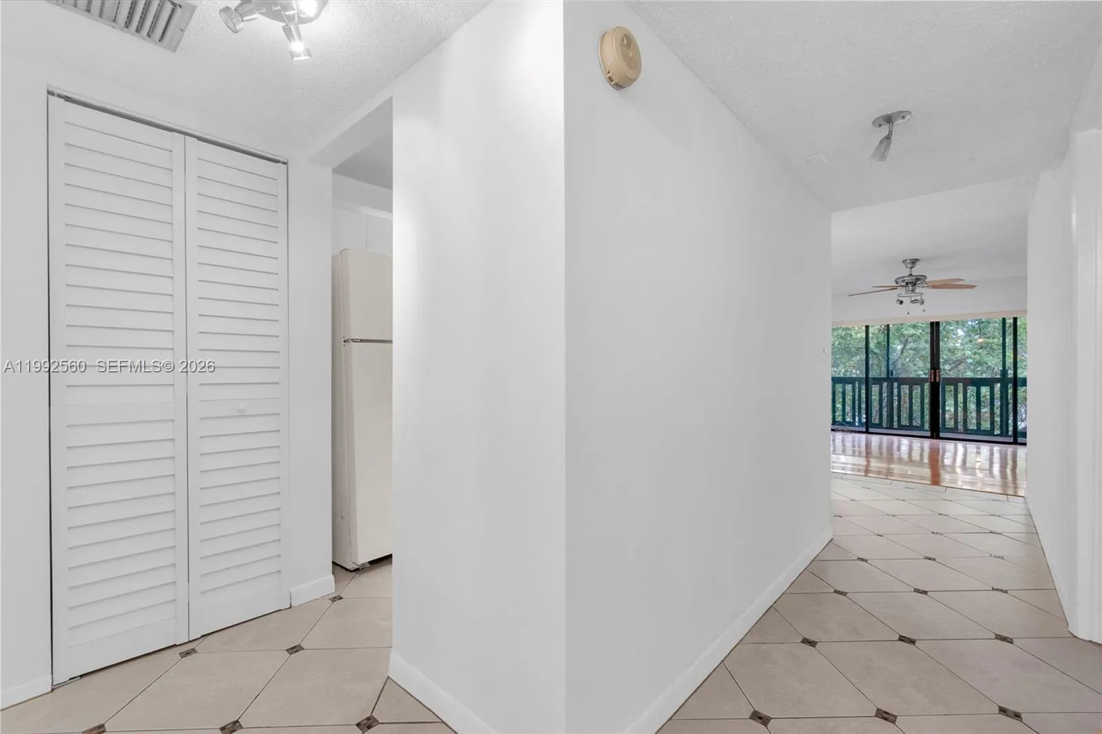 1021 Mockingbird Ln 302, Plantation, Florida 33324, Plantation, Florida 33324, 2 Bedrooms Bedrooms, ,2 BathroomsBathrooms,Residential,For Sale,1021 Mockingbird Ln 302, Plantation, Florida 33324,A11992560