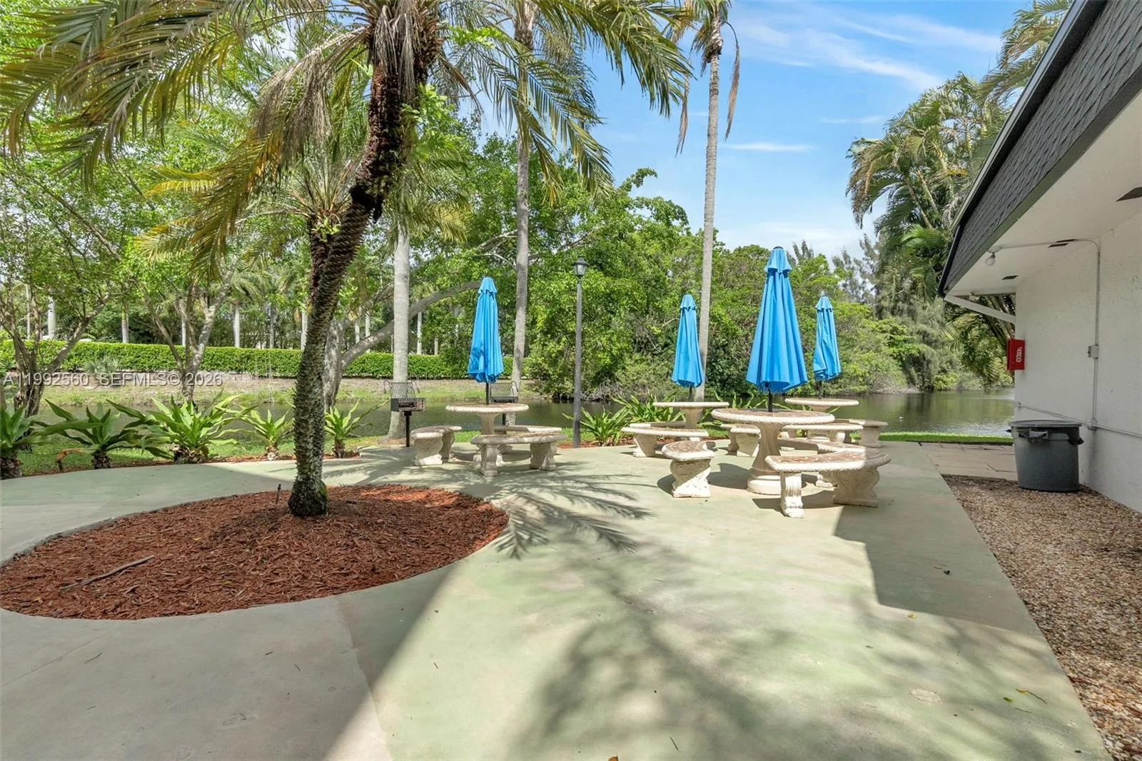 1021 Mockingbird Ln 302, Plantation, Florida 33324, Plantation, Florida 33324, 2 Bedrooms Bedrooms, ,2 BathroomsBathrooms,Residential,For Sale,1021 Mockingbird Ln 302, Plantation, Florida 33324,A11992560