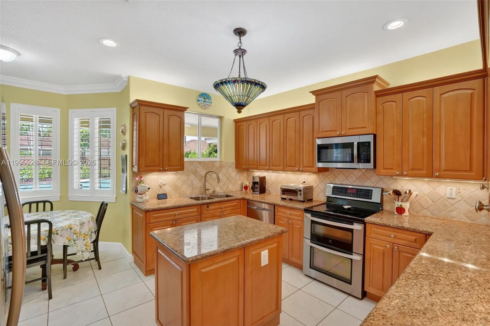 6462 Sw 93rd Pl, Miami, Florida 33173, Miami, Florida 33173, 4 Bedrooms Bedrooms, ,3 BathroomsBathrooms,Residential,For Sale,6462 Sw 93rd Pl, Miami, Florida 33173,A11995228