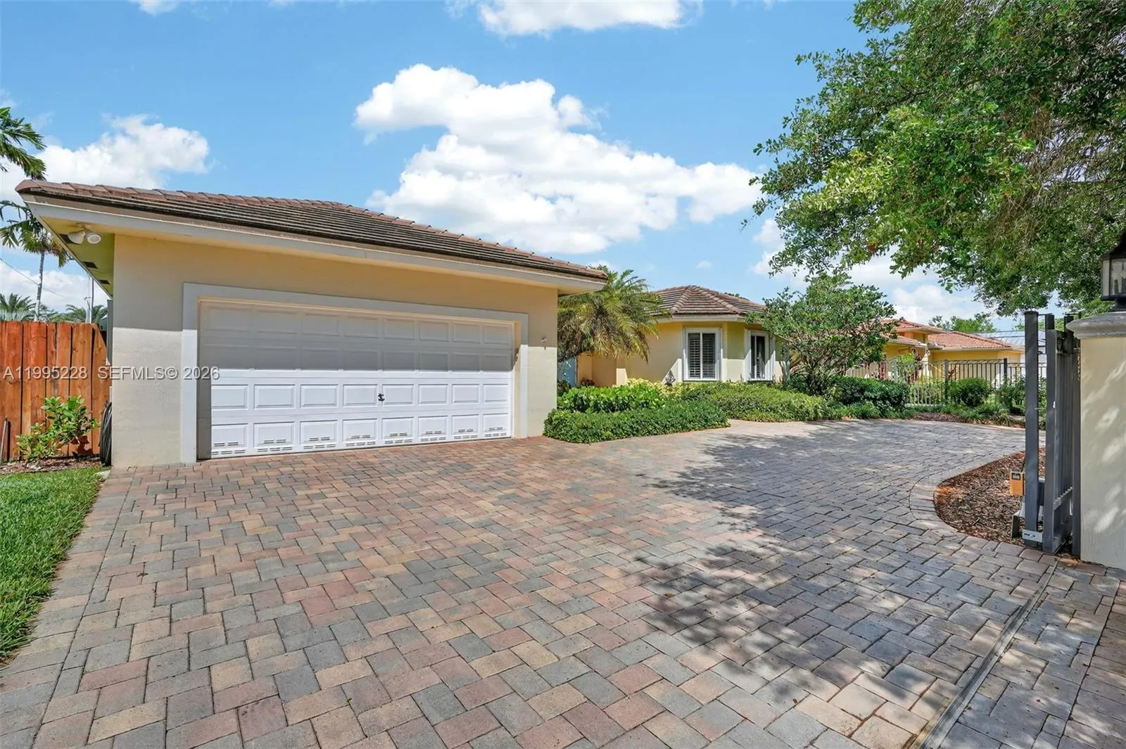 6462 Sw 93rd Pl, Miami, Florida 33173, Miami, Florida 33173, 4 Bedrooms Bedrooms, ,3 BathroomsBathrooms,Residential,For Sale,6462 Sw 93rd Pl, Miami, Florida 33173,A11995228