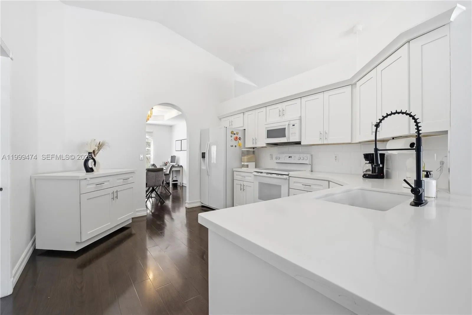 18427 Nw 9th Ct, Pembroke Pines, Florida 33029, Pembroke Pines, Florida 33029, 4 Bedrooms Bedrooms, ,2 BathroomsBathrooms,Residential,For Sale,18427 Nw 9th Ct, Pembroke Pines, Florida 33029,A11999474