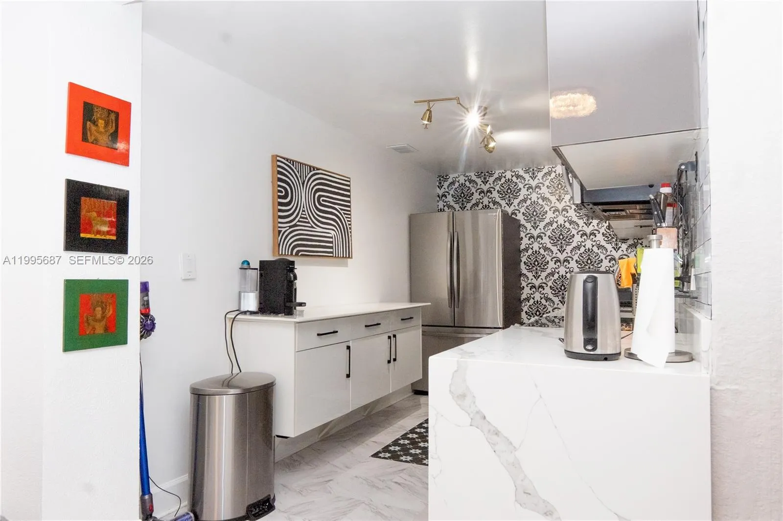 7501 E Treasure Dr 5m, North Bay Village, Florida, North Bay Village, Florida 33141, 2 Bedrooms Bedrooms, ,1 BathroomBathrooms,Residential Lease,For Rent,7501 E Treasure Dr 5m, North Bay Village, Florida ,A11995687