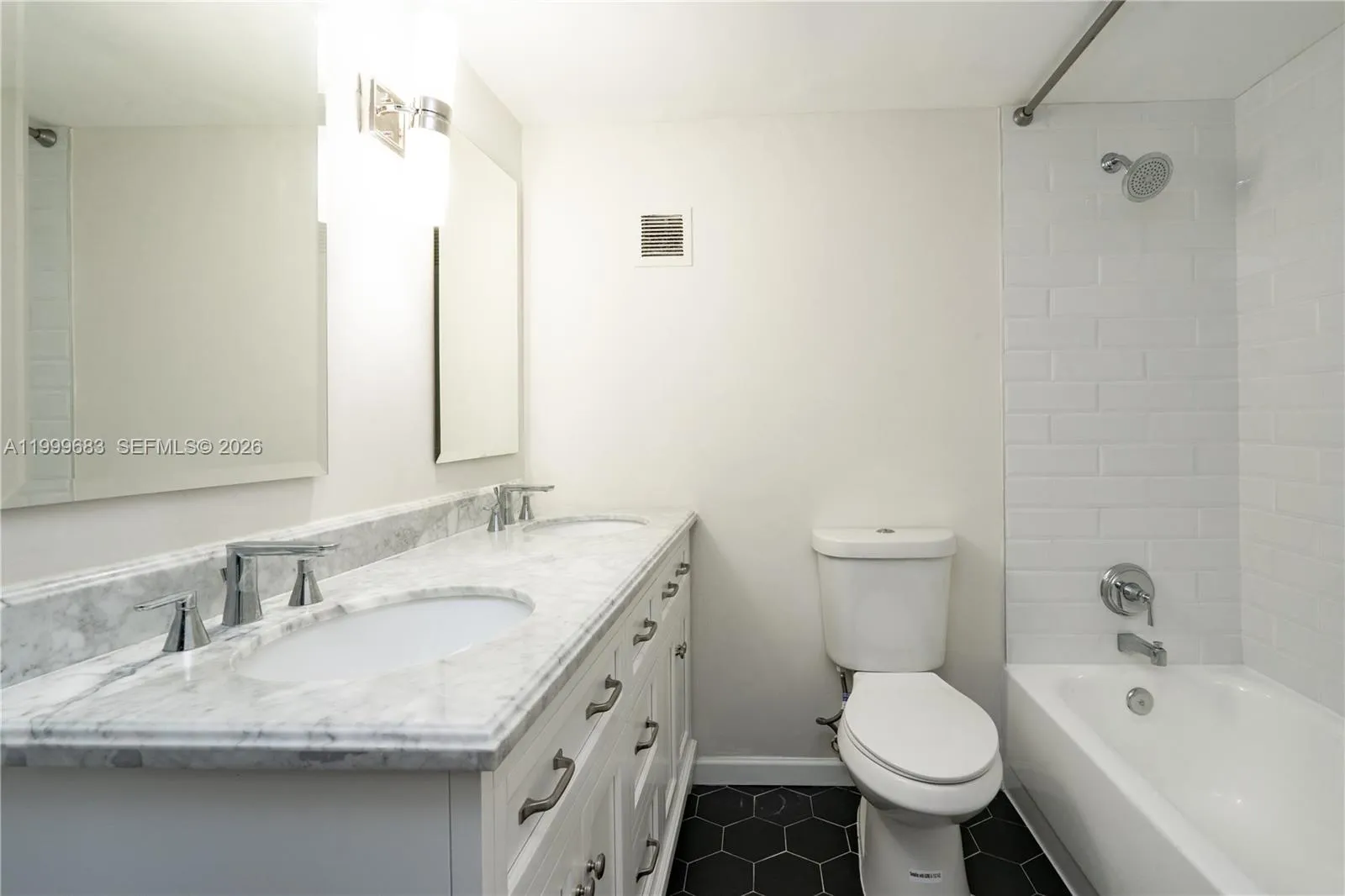 1200 West Ave 531, Miami Beach, Florida 33139, Miami Beach, Florida 33139, 1 Bedroom Bedrooms, ,1 BathroomBathrooms,Residential Lease,For Rent,1200 West Ave 531, Miami Beach, Florida 33139,A11999683