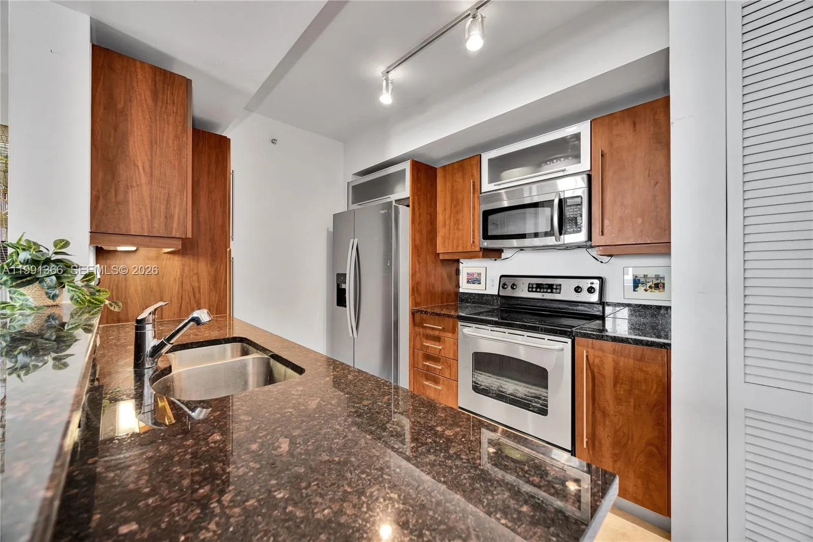 7350 Sw 89th St 1511s, Miami, Florida 33156, Miami, Florida 33156, 2 Bedrooms Bedrooms, ,2 BathroomsBathrooms,Residential,For Sale,7350 Sw 89th St 1511s, Miami, Florida 33156,A11991366