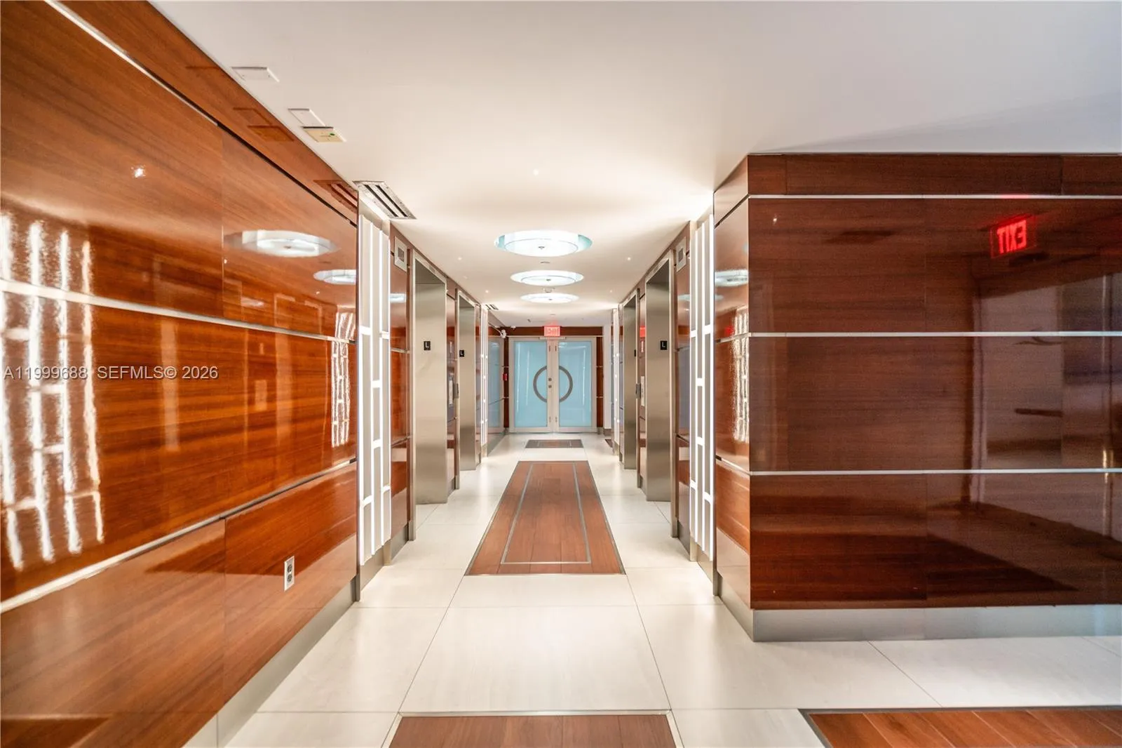 90 Alton Rd 2807, Miami Beach, Florida 33139, Miami Beach, Florida 33139, 1 Bedroom Bedrooms, ,1 BathroomBathrooms,Residential Lease,For Rent,90 Alton Rd 2807, Miami Beach, Florida 33139,A11999688
