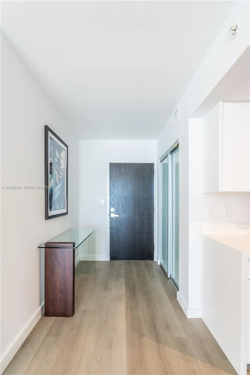 90 Alton Rd 2807, Miami Beach, Florida 33139, Miami Beach, Florida 33139, 1 Bedroom Bedrooms, ,1 BathroomBathrooms,Residential Lease,For Rent,90 Alton Rd 2807, Miami Beach, Florida 33139,A11999688