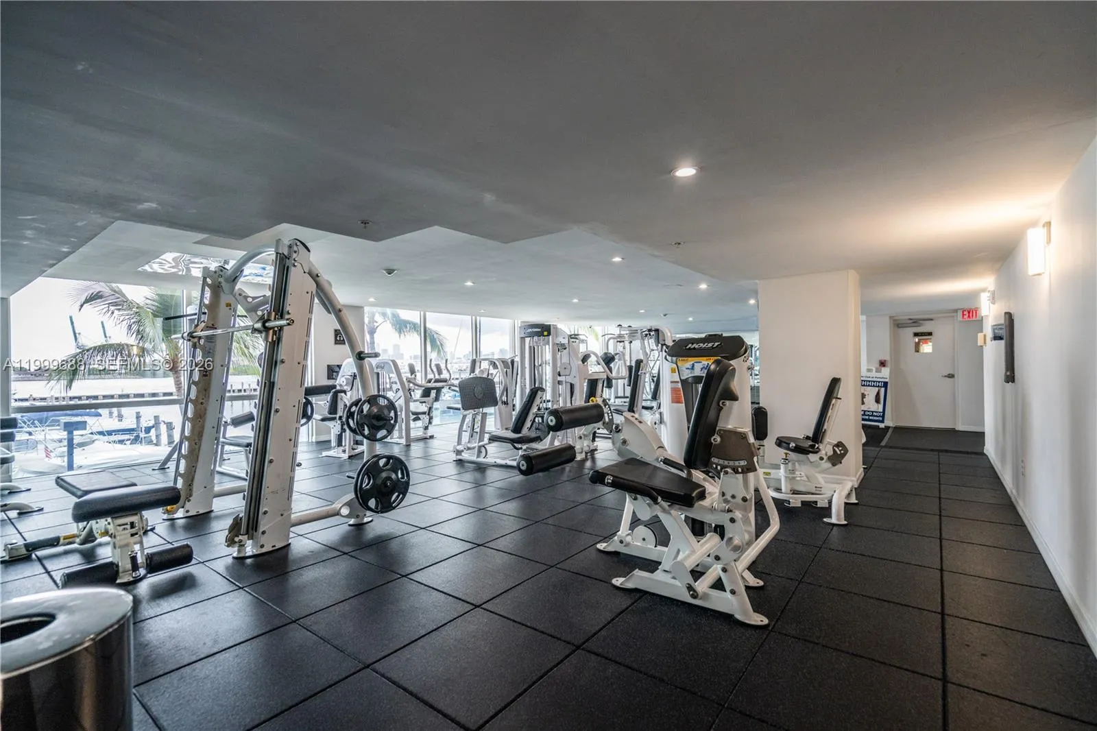 90 Alton Rd 2807, Miami Beach, Florida 33139, Miami Beach, Florida 33139, 1 Bedroom Bedrooms, ,1 BathroomBathrooms,Residential Lease,For Rent,90 Alton Rd 2807, Miami Beach, Florida 33139,A11999688