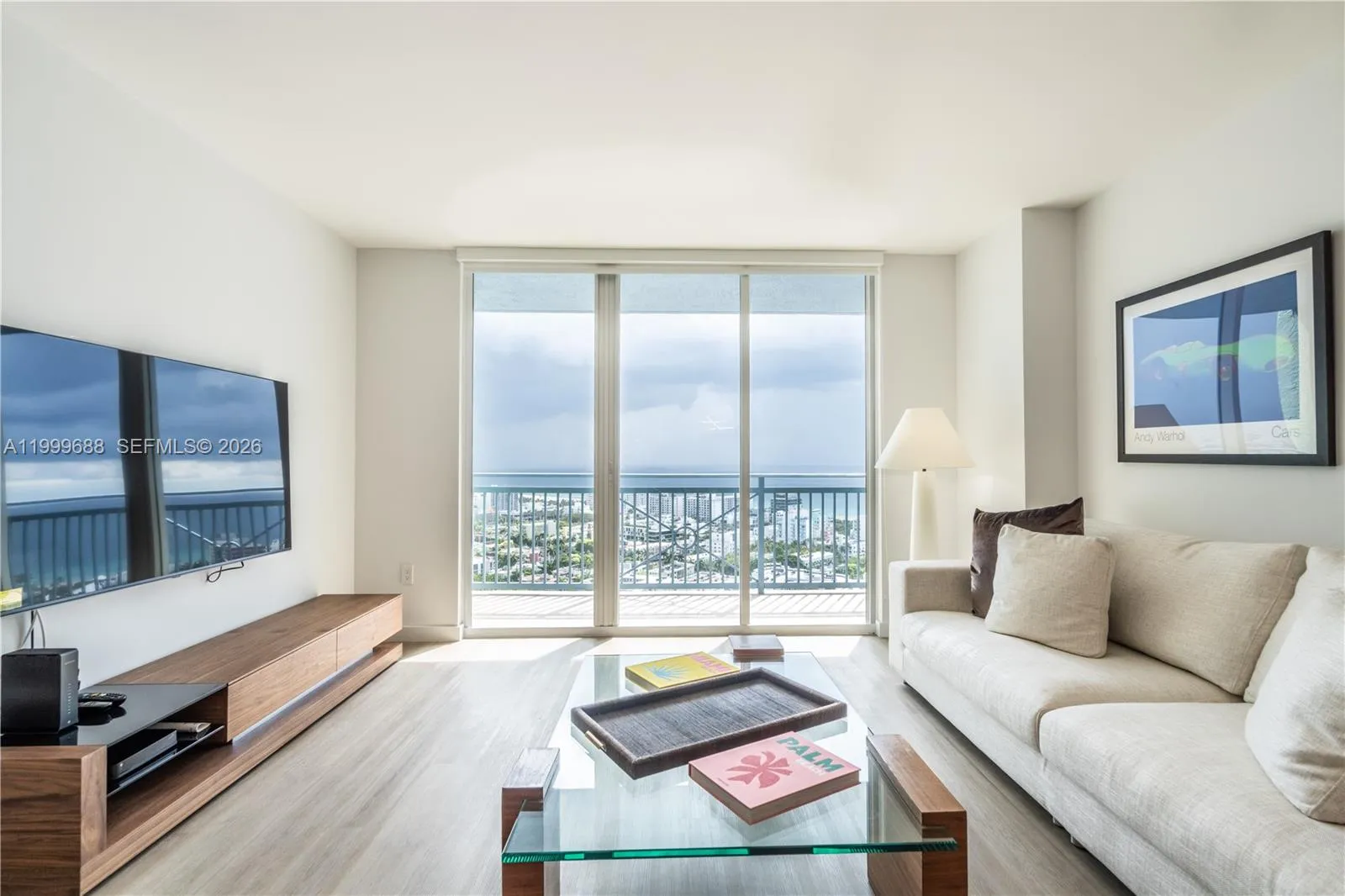 90 Alton Rd 2807, Miami Beach, Florida 33139, Miami Beach, Florida 33139, 1 Bedroom Bedrooms, ,1 BathroomBathrooms,Residential Lease,For Rent,90 Alton Rd 2807, Miami Beach, Florida 33139,A11999688