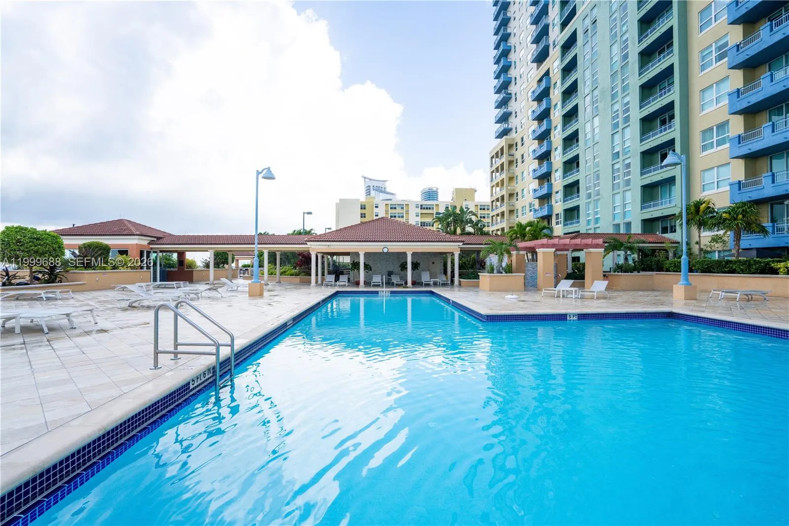 90 Alton Rd 2807, Miami Beach, Florida 33139, Miami Beach, Florida 33139, 1 Bedroom Bedrooms, ,1 BathroomBathrooms,Residential Lease,For Rent,90 Alton Rd 2807, Miami Beach, Florida 33139,A11999688