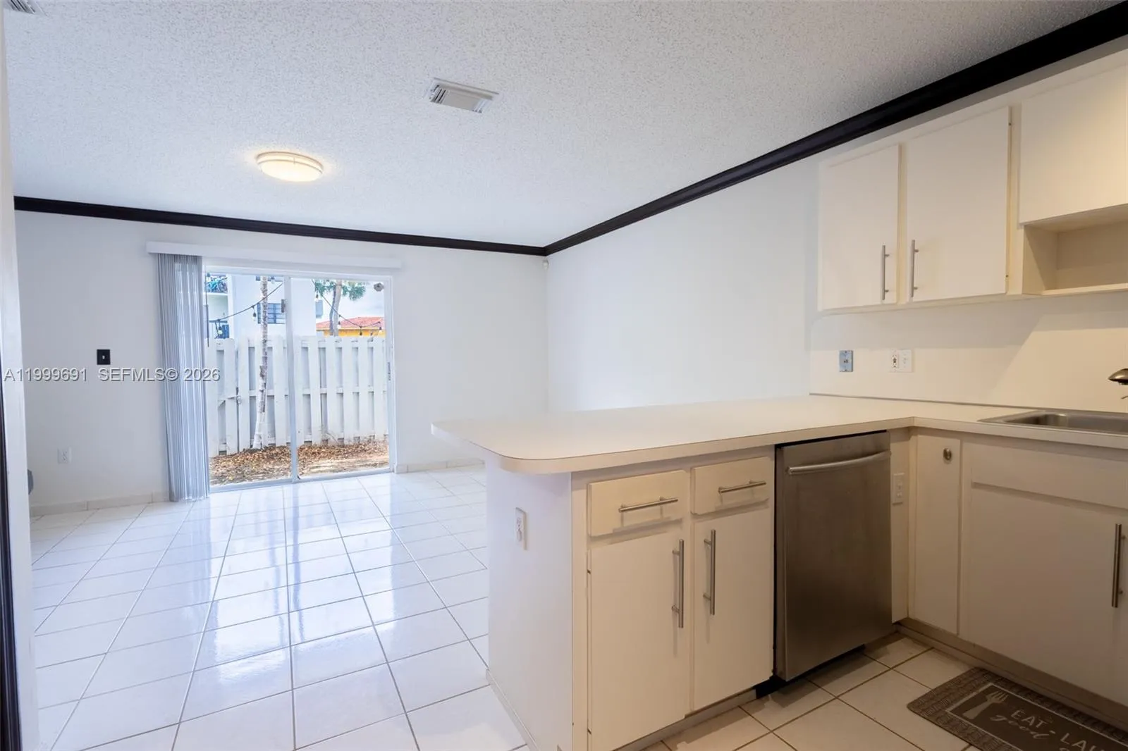 13874 Sw 64th St, Miami, Florida 33183, Miami, Florida 33183, 3 Bedrooms Bedrooms, ,2 BathroomsBathrooms,Residential Lease,For Rent,13874 Sw 64th St, Miami, Florida 33183,A11999691